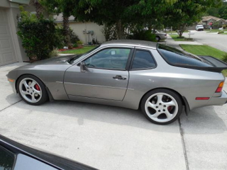 Illustration for article titled For $12,000, Will This 1988 Porsche 944’s V8 Quell The Haters?